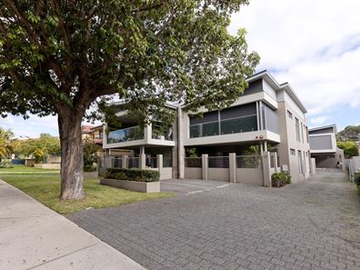 7/17 Selina Street, Innaloo WA 6018