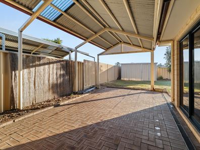 32 Wentworth Drive, Dalyellup WA 6230