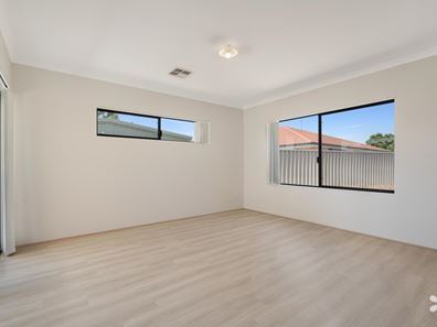 2/25 Yeeda Street, Riverton WA 6148