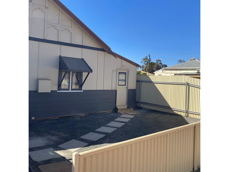 8B Davidson Street, South Kalgoorlie