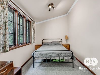17 Colton Street, Roelands WA 6226