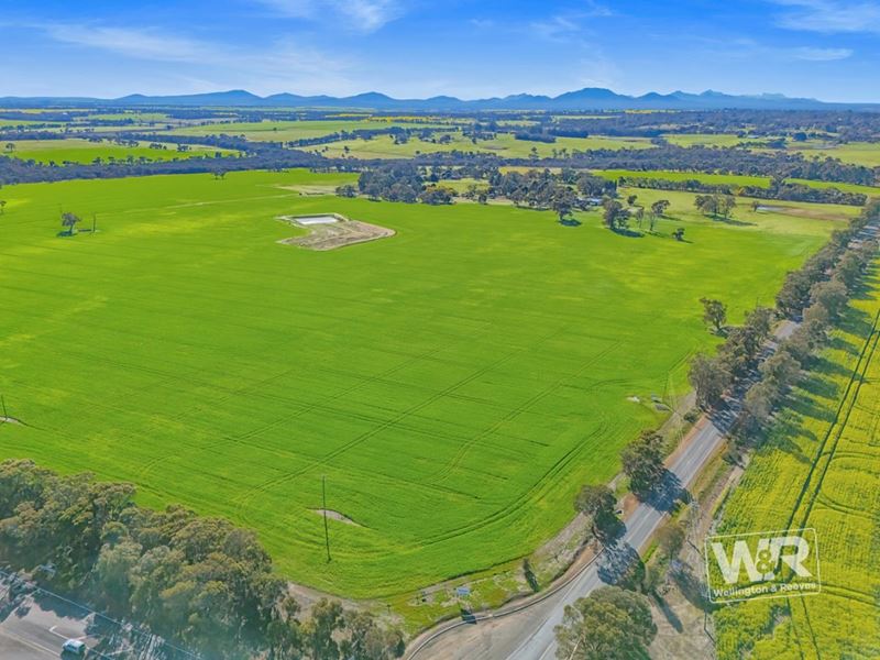 Sunnyside, 29 De Pledge Road, Kendenup