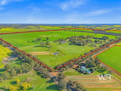Sunnyside, 29 De Pledge Road, Kendenup WA 6323