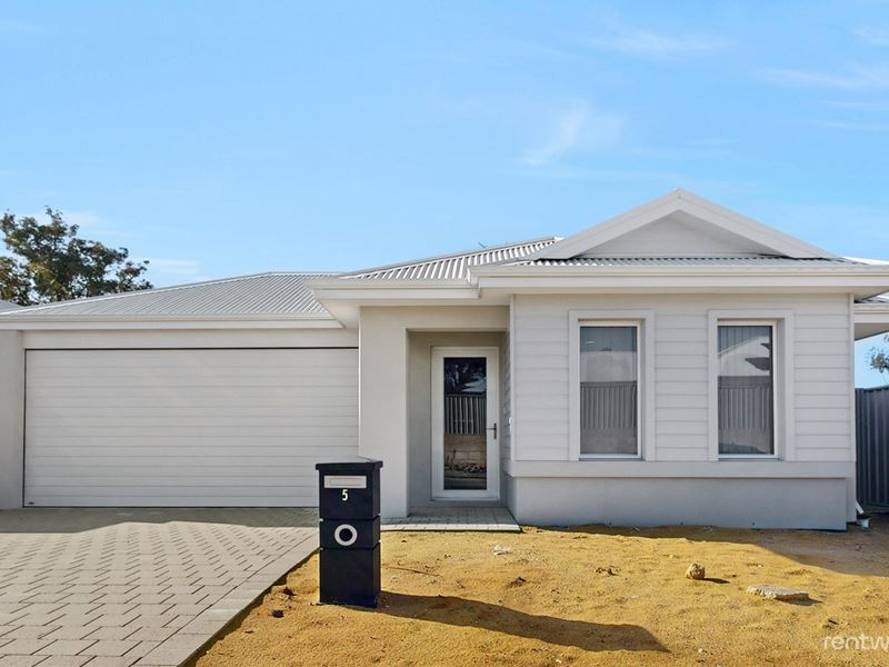 5 Baring Rd, Parmelia WA 6167