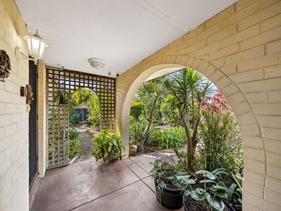 4 Lyminge Street, Gosnells WA 6110