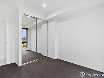 14 Setosa Drive, Forrestfield WA 6058