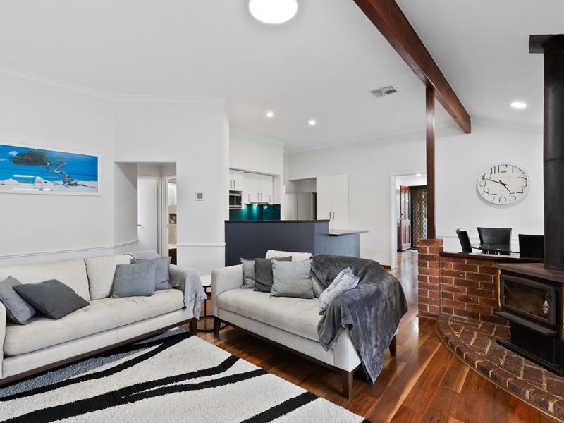 16 Hurst Trail, Clarkson