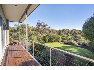 18 Broyage Retreat, Quindalup WA 6281