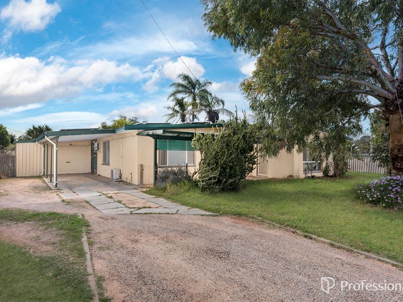 2 Woodman Street, Utakarra WA 6530