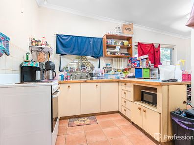 2 Woodman Street, Utakarra WA 6530