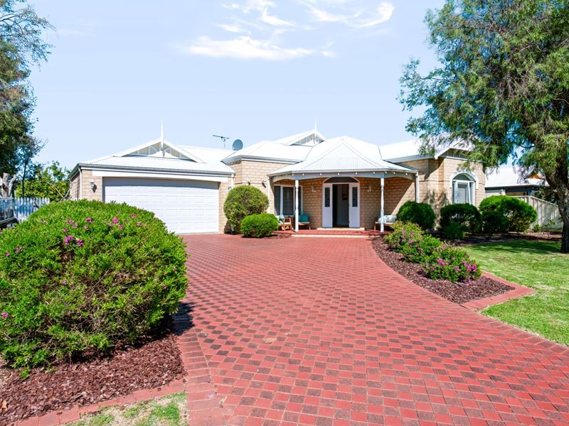 15 Beaufort Crescent, West Busselton WA 6280