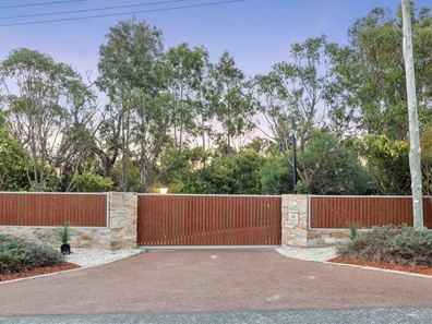 43 Evergreen Gardens, Carramar WA 6031