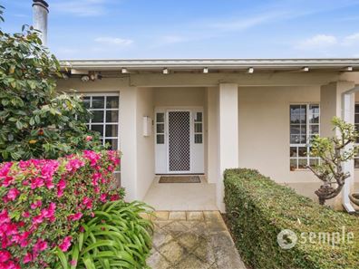 7 Waraker Way, Leeming WA 6149