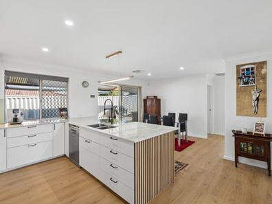 5 Kalix Elbow, Merriwa WA 6030