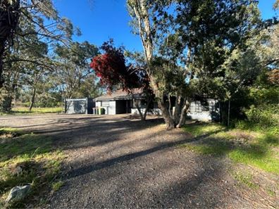 109 Eleventh Road, Wungong WA 6112