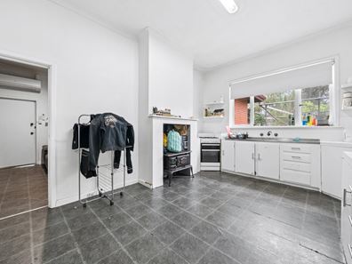 109 Eleventh Road, Wungong WA 6112