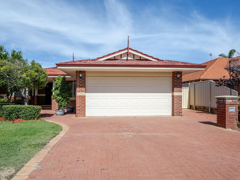 28 Savannah Way, Iluka WA 6028