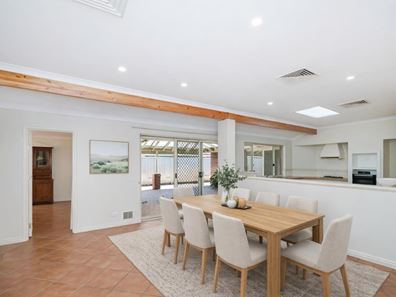 28 Savannah Way, Iluka WA 6028