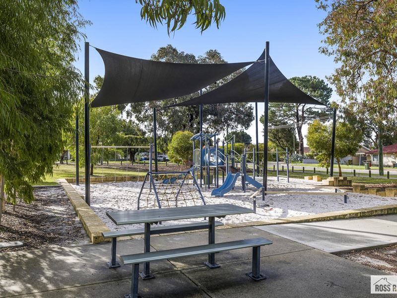 2 Hagart Way, Lockridge WA 6054