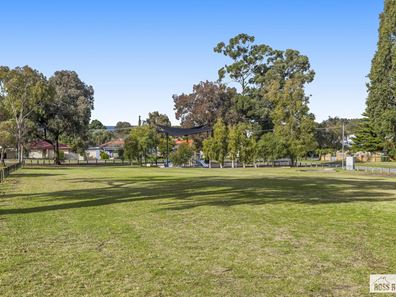 2 Hagart Way, Lockridge WA 6054