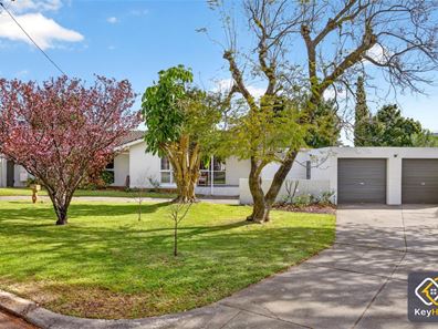 1 Jillian Street, Riverton WA 6148
