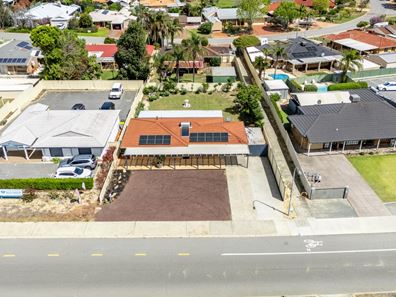 13 Peelwood Parade, Halls Head WA 6210