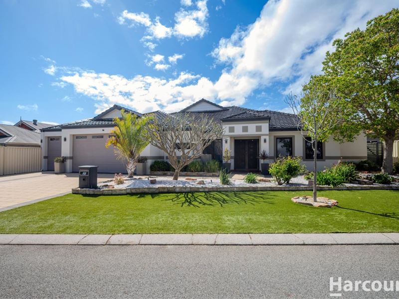 21 Riverdell Fairway, Carramar WA 6031