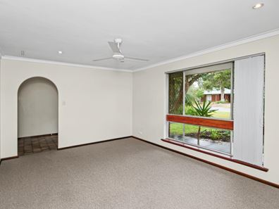 14 Sandalwood Drive, Greenwood WA 6024