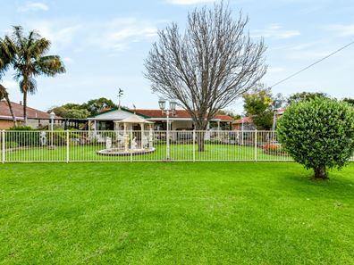 14 Jones Way, Abbey WA 6280
