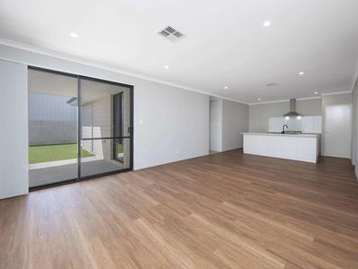 8 Kaiser Avenue, Alkimos WA 6038