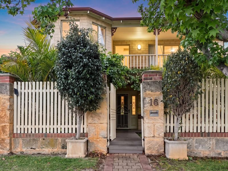 16 Tidewater Way, Ascot WA 6104