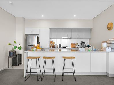166/2 Signal Terrace, Cockburn Central WA 6164