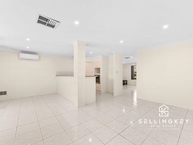 5/7 LESTER DRIVE, Thornlie WA 6108