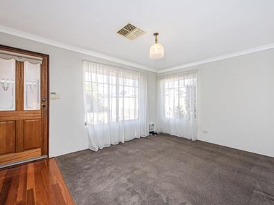 3/2 Hobley Street, Mandurah WA 6210