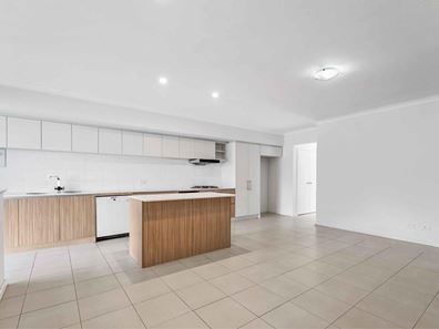 2/2 First Avenue, Applecross WA 6153