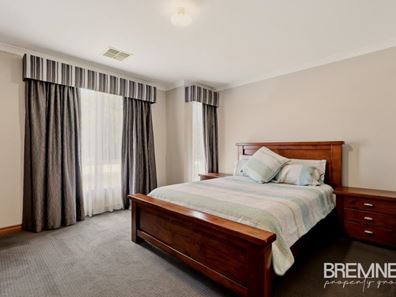 14 Bluebird Street, Wellard WA 6170