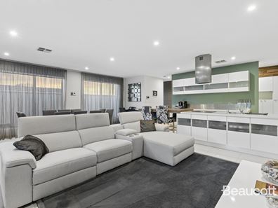 16 Lancaster Street, Dianella WA 6059