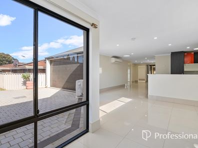 16A Durham Way, Westminster WA 6061