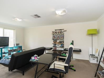 8 Hoover Bend, Baldivis WA 6171