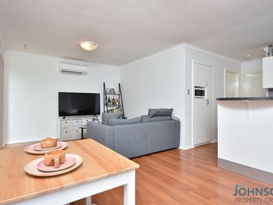 1/1 Clydesdale Street, Como WA 6152