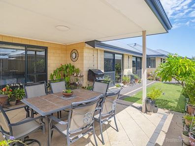 6 Crouchley Court, Broadwater WA 6280