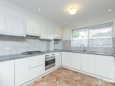 39 Shelburn Road, Thornlie WA 6108