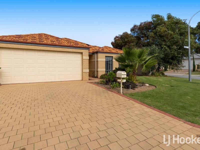 2 Wonich Fairway, Greenfields