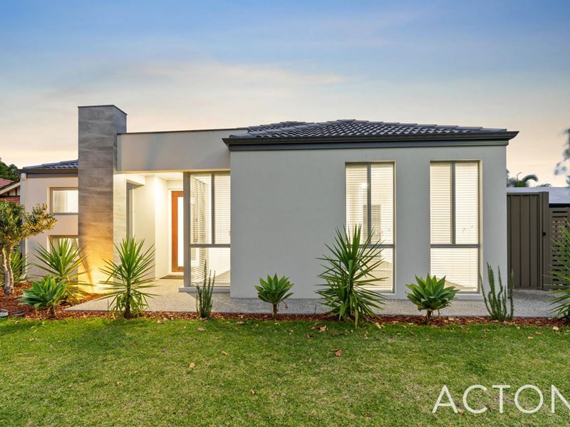 8A Warren Road, Yokine WA 6060