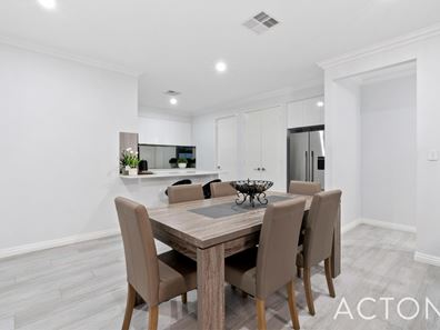 8A Warren Road, Yokine WA 6060