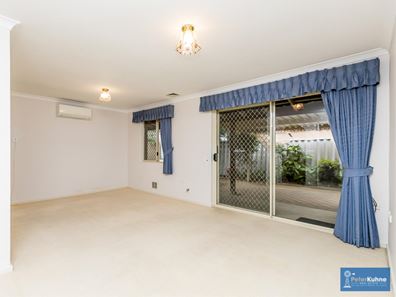 5/63 Glanton Way, Dianella WA 6059