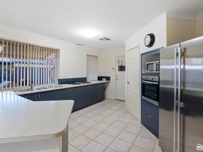 15 Vanilla Bend, Byford WA 6122