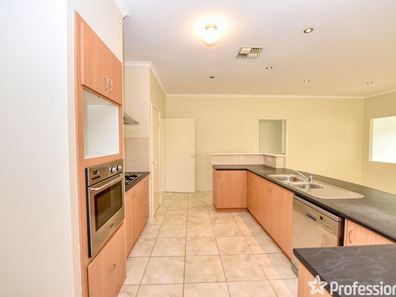 14 Bogue Way, Port Kennedy WA 6172