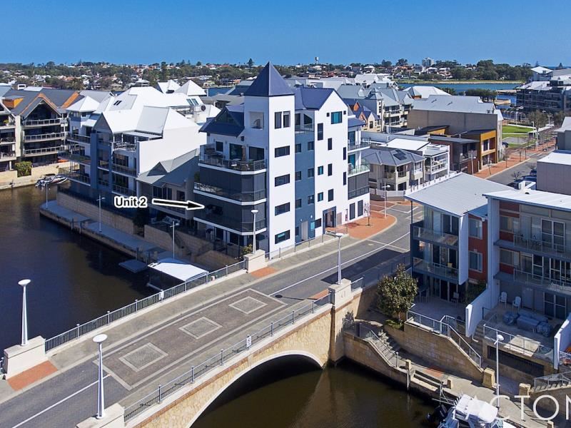 2/1 Florian Mews, Mandurah
