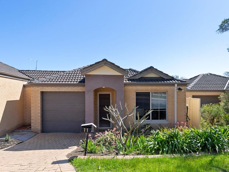 11 Selsfield Place, Balga WA 6061